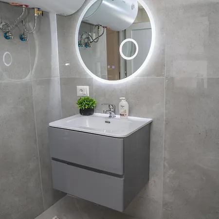 Kinza Suite 1 Tirana